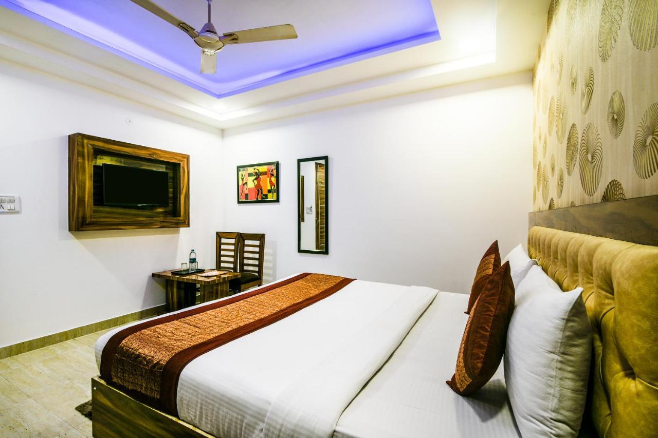 Hotel Pearl - Mahipalpur Delhi Airport Nuova Delhi Esterno foto