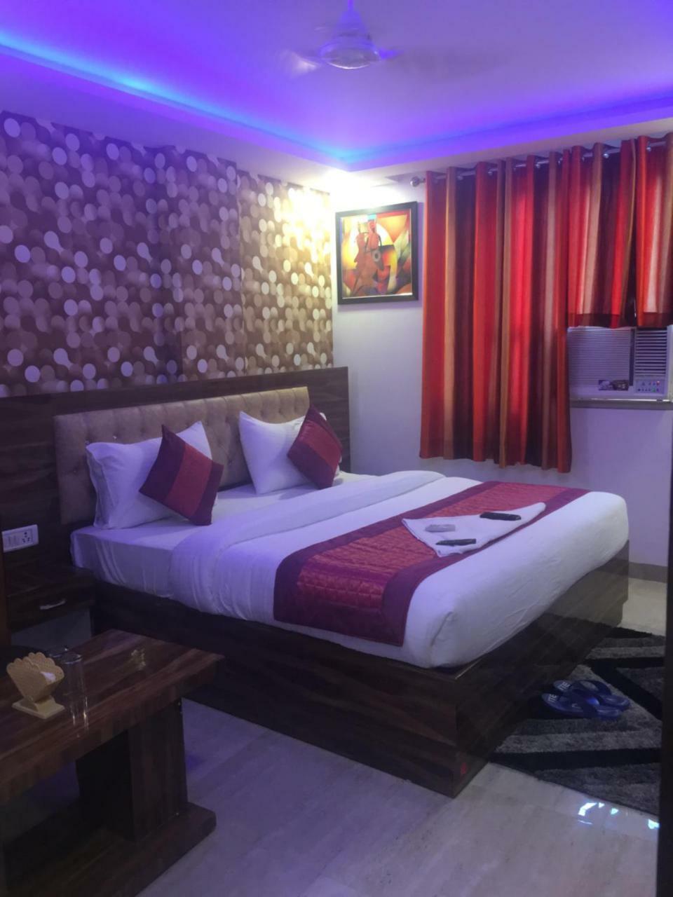 Hotel Pearl - Mahipalpur Delhi Airport Nuova Delhi Esterno foto